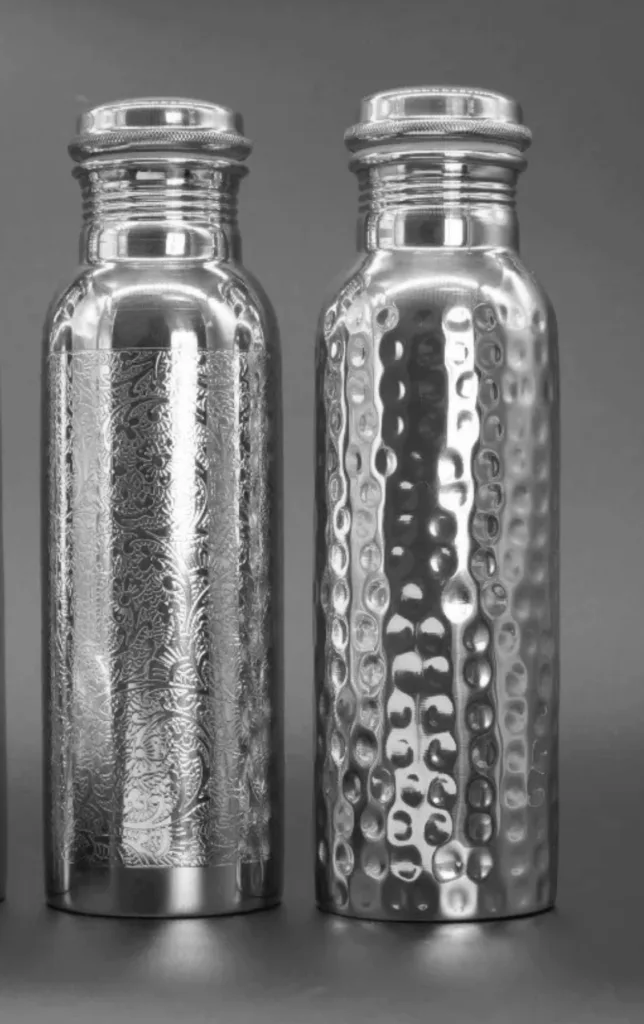 Poznan’s CU29 Copper Water Bottle Boosts Wellness