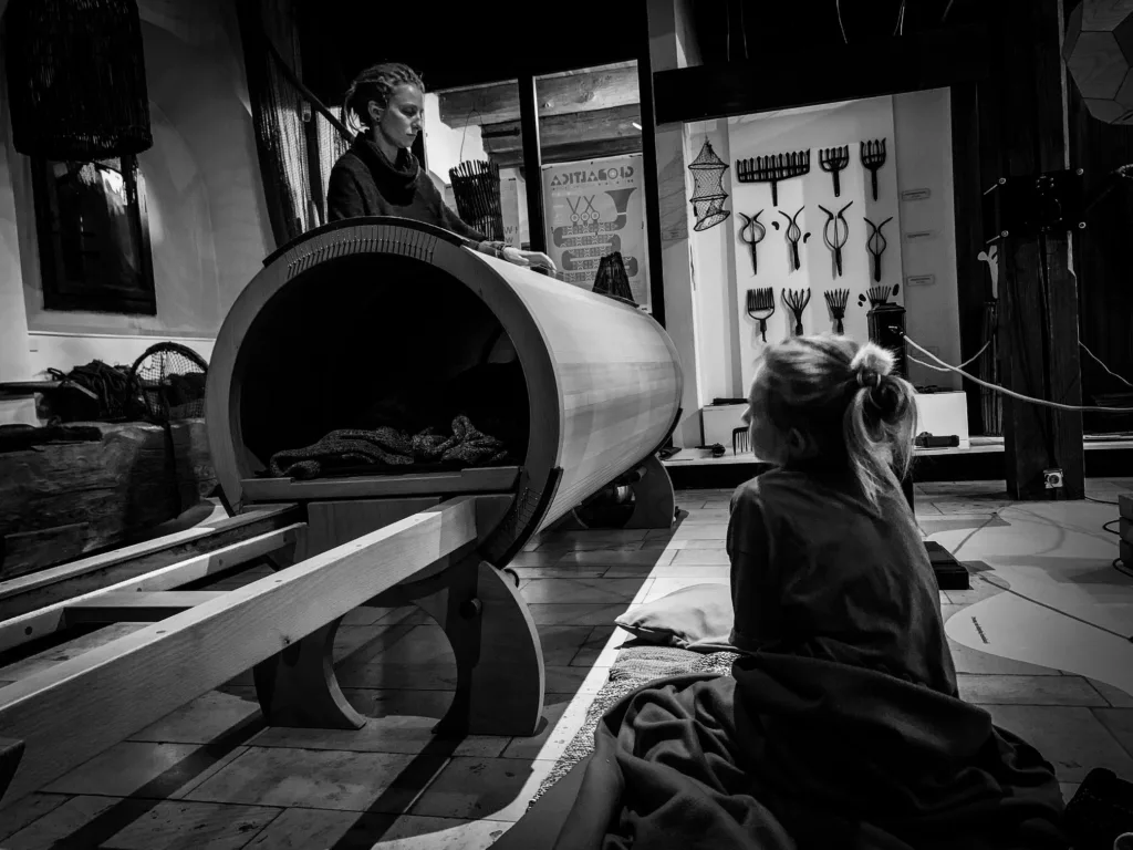 Inside the Tube: Poznań’s Most Mind-Melting Relaxation Experience You’ve Never Heard Of (Until Now)