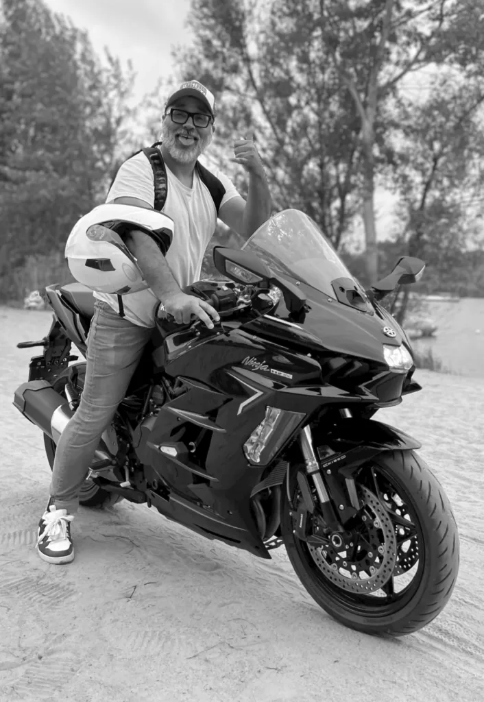ROAD TEST: Riding the Kawasaki Ninja H2 SX 2024 — Like a Boss (Man) with a Supercharged Jet on Two Wheels